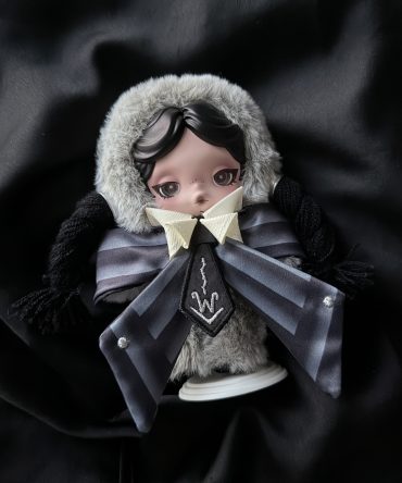 SKULLPANDA × Wednesday Plush（Nevermore Academy Uniform Version）